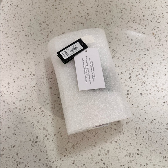 #68 - Kate Spade - Playa Ombré 3D Bag Charm! - Picture 4 of 7